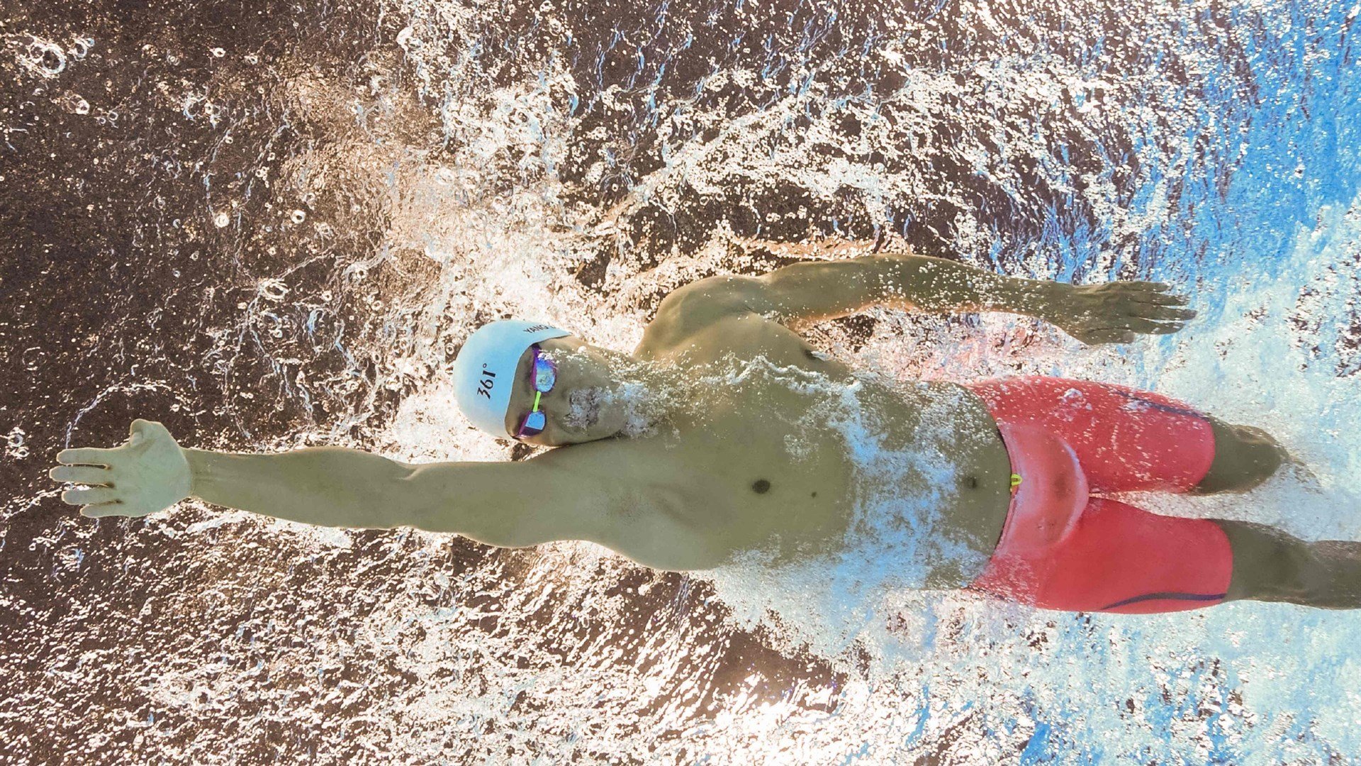 _星空中的瑜伽大会：在宇宙之下放松身心_，星空瑜伽馆