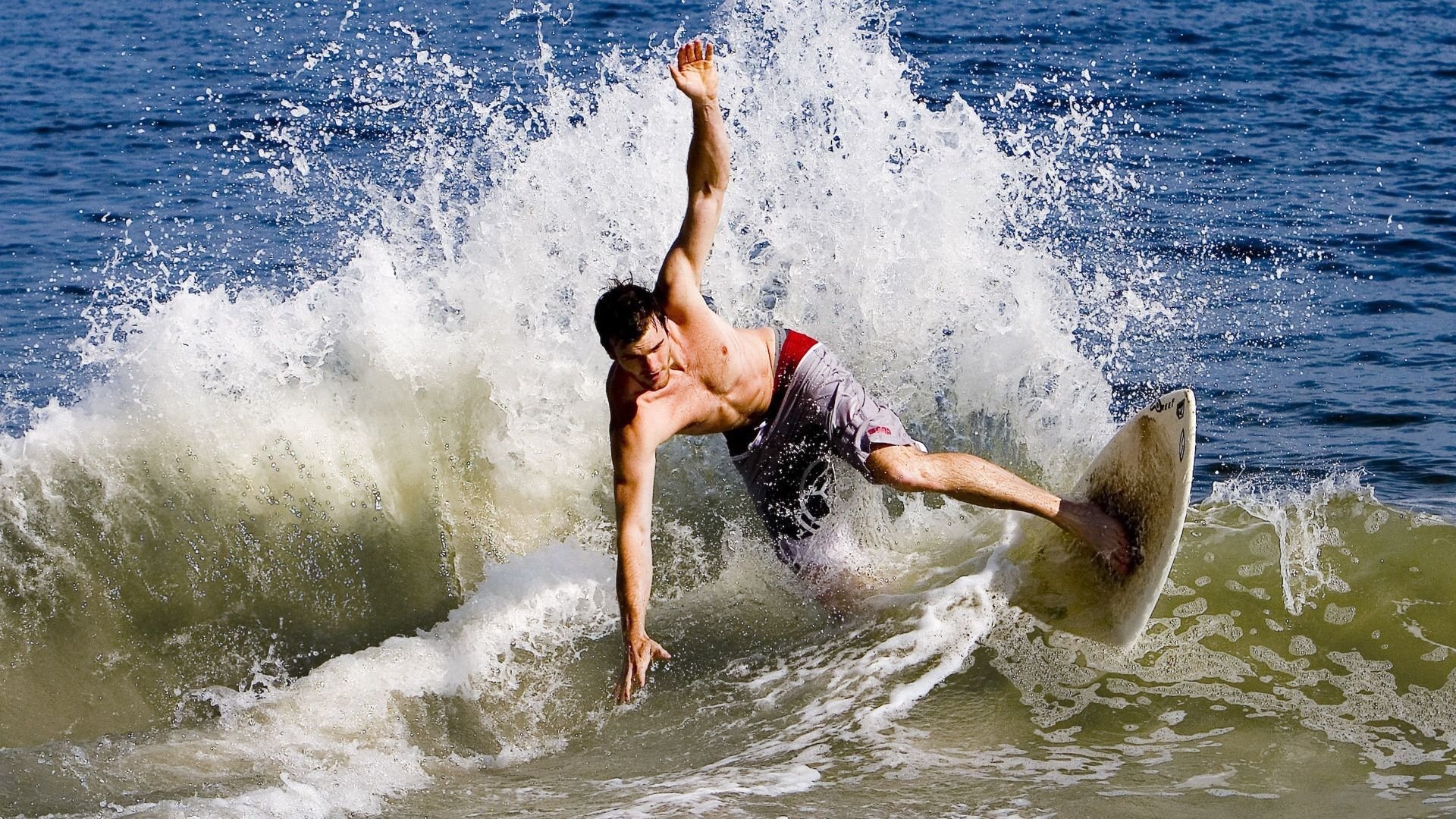 九游电脑版-西甲超级战士：用实力诠释足球运动的魅力，西甲榜首大战